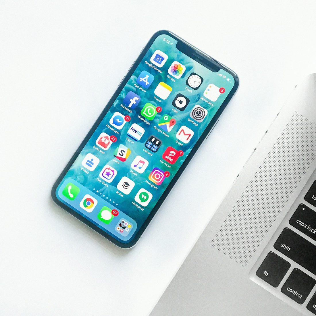 尊龙凯时 APP 赛程与赛事列表界面示意